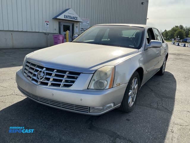 Lot 2-75241 - 2010 Cadillac DTS Sedan FWD