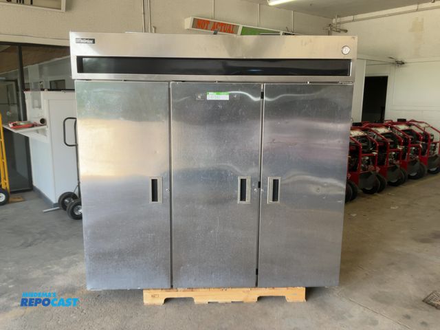 Lot 2-61380 - Delfield Upright Freezer Stainless Steel Commercial Freezer