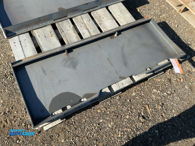 Lot 2-43842 - New Wolverine Universal Skid Steer Quick Attach Mounting Plate