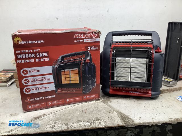 Lot 2-93496 - Big buddy 18000BTU Pro Series Mr Heater propane
