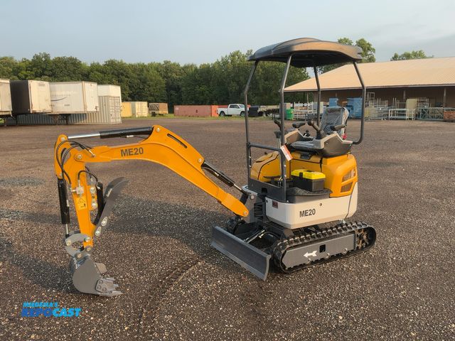 Lot 2-40229 - 2026 SDLANCH ME20 Diesel Mini Excavator