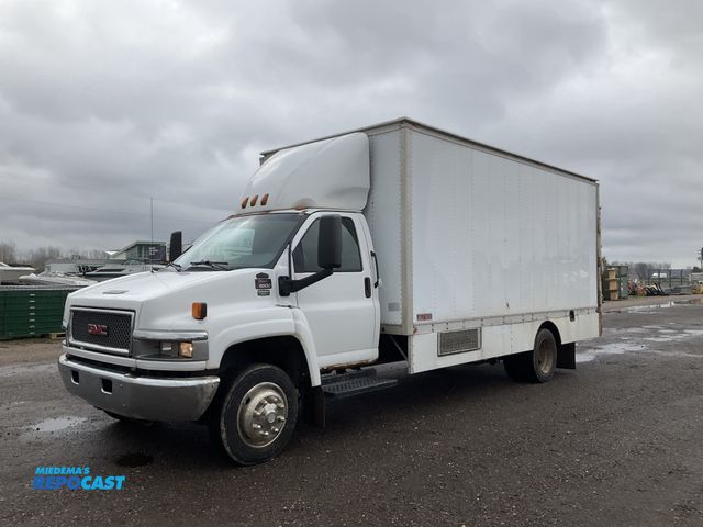 Lot 2-43138 - 2008 GMC C5500 Box Truck