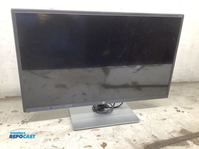 Lot 2-34553 - HP 32s Display Television