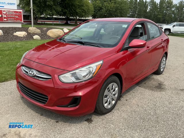 Lot 2-41191 - 2017 Hyundai Accent SE Sedan FWD