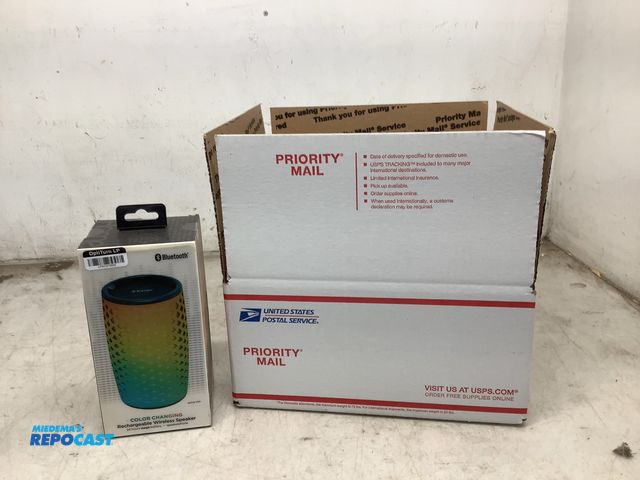 Lot 2-92583 - (4) I Home Color Changing Rechargeable wireless speakers