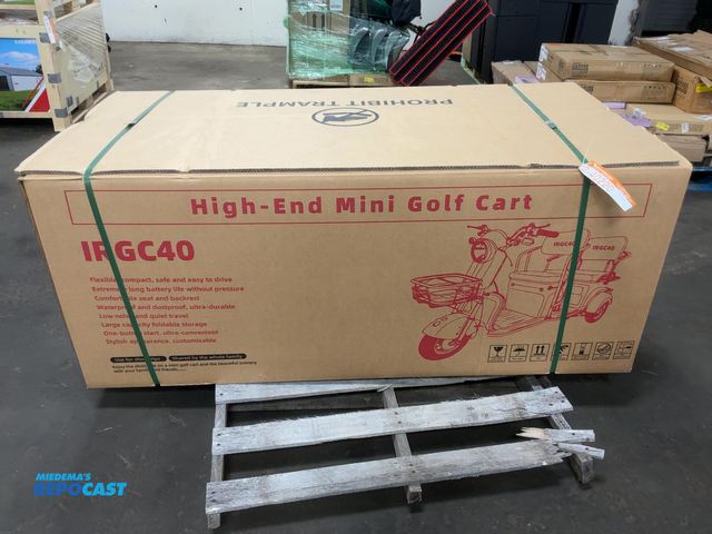 Lot 2-40220 - New SDLANCH IRGC40 3-Wheel Mini Electric Golf Cart / Scooter, 60 Volt, 600 Watt Motor, Three Speed, ...