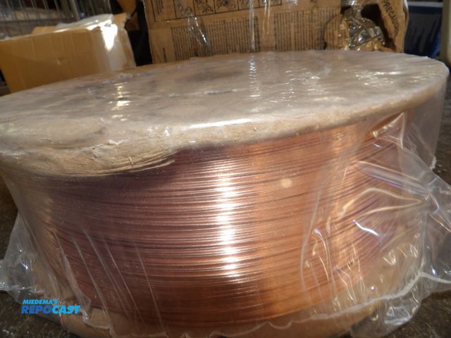 Lot 2-53041 - new Lincoln electric MIG welding wire, carbon steel, ER70S-6, 0,045", 44lbs fiber spool, model # ED0...