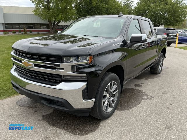 Lot 2-53583 - 2022 Chevrolet Silverado 1500 LT Crew Cab Pickup Truck 4x4