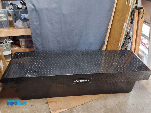 Lot 2-11417 - HUSKY 72 IN CROSSOVER TRUCK TOOLBOX IN ALUMINUM