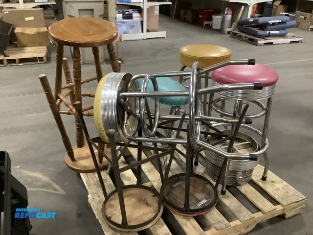 Lot 2-67019 - Skid lot of (8) miscellaneous asstorted barstools includes extra metal parts for colored cushioned b...