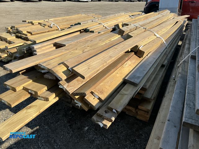 Lot 2-96328 - Lot of lumber