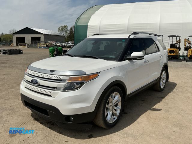 Lot 2-41957 - 2014 Ford Explorer Limited 4WD SUV 4x4