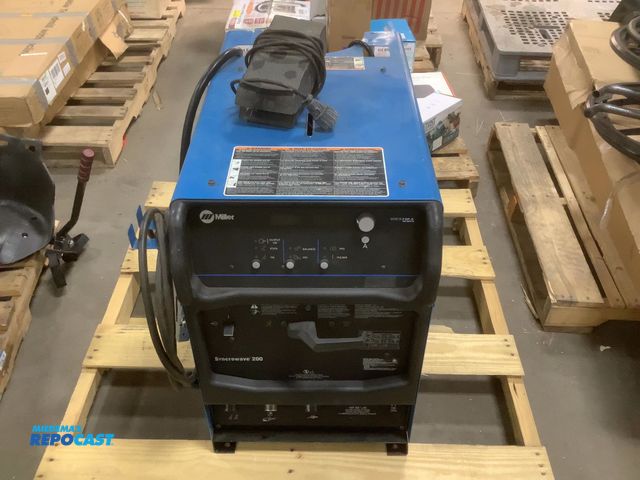 Lot 2-92023 - Electric Powered  Miller Syncrowave 200 AC/DC Tig welder