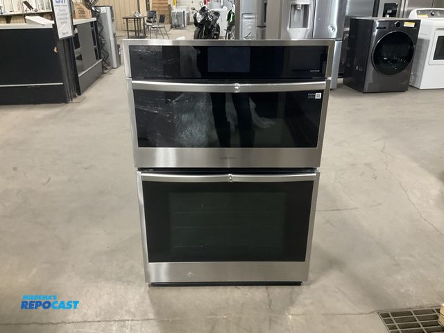 Lot 2-55207 - Scratch & Dent Samsung NQ70CG600DSRAA Microwave / Oven