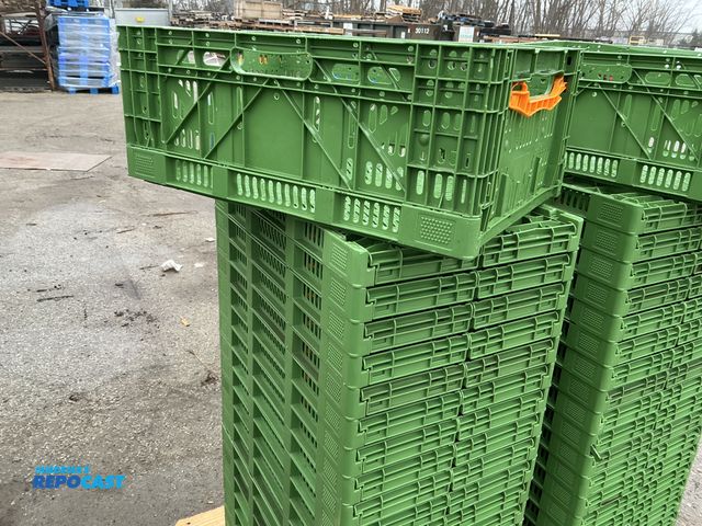 Lot 2-92029 - 25 Clever Box Stackable Plastic creates  Plastic Collapsible green storage crates