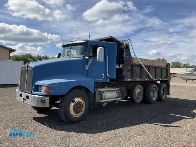 Lot 2-40093 - 1994 Kenworth T600 Dump Truck