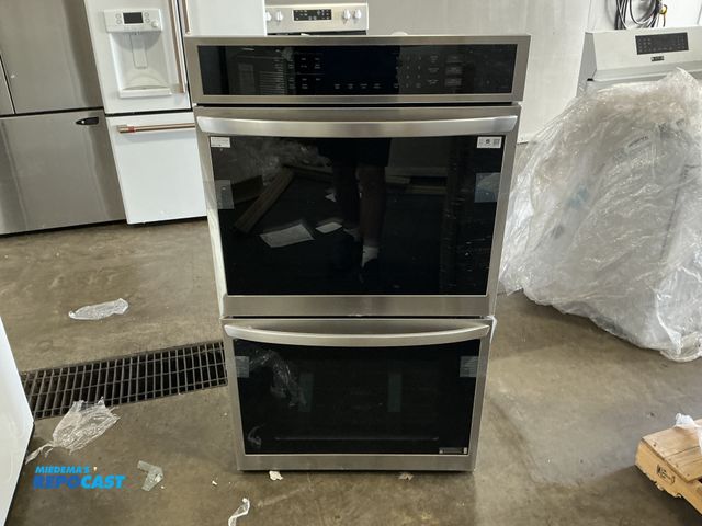 Lot 2-55227 - Scratch & Dent LG WDEP9423F Smart Double Wall Oven with Air Fry