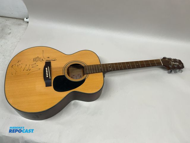 Lot 2-55314 - Brooks and Dunn Autographed Takamine EG-230 Acoustic-Electric Guitar(DOBSON)