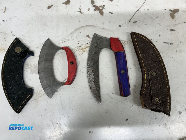 Lot 2-92170 - Lot of (2) Collectible Ulu Knives