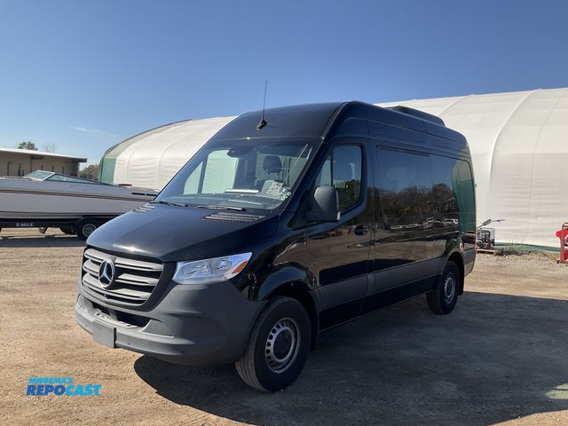 Lot 2-40135 - 2024 Mercedes-Benz Sprinter 2500 SUV FWD