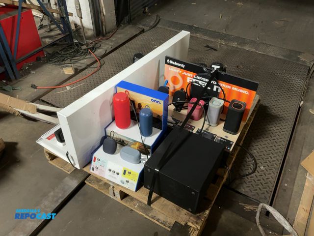 Lot 2-69208 - Skid Lot of Assorted Display Speakers from JBL, Onn, Skullcandy, and Bose