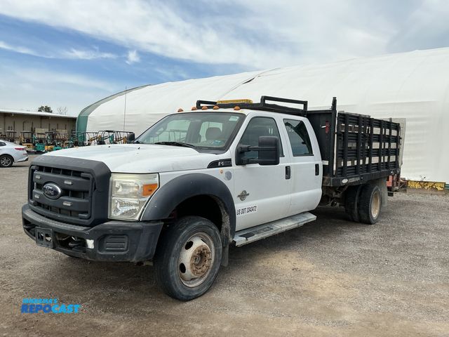 Lot 2-50533 - 2012 Ford F-550 SD Crew Cab DRW 4WD Crew Cab Flatbed Pickup Truck 4x4