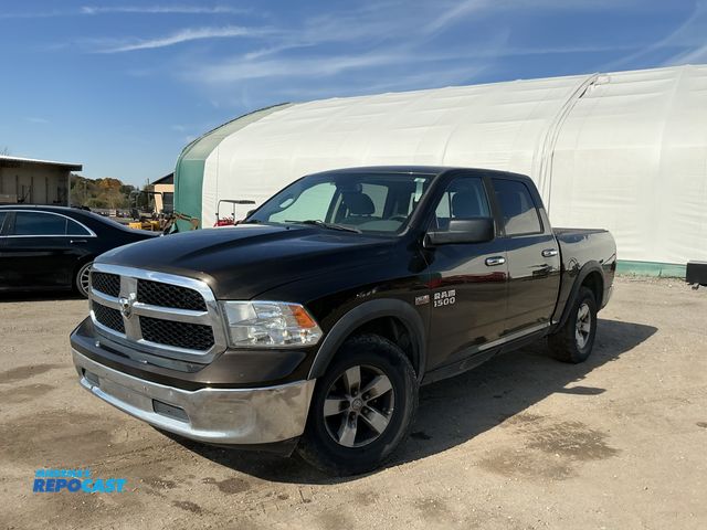 Lot 2-50542 - 2014 Ram 1500 SLT Crew Cab SWB 4WD Crew Cab Standard Box Pickup Truck 4x4