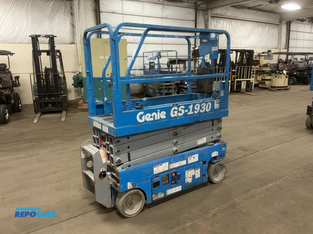 Lot 2-43739 - 2019 Genie GS-1930 Scissor Lift