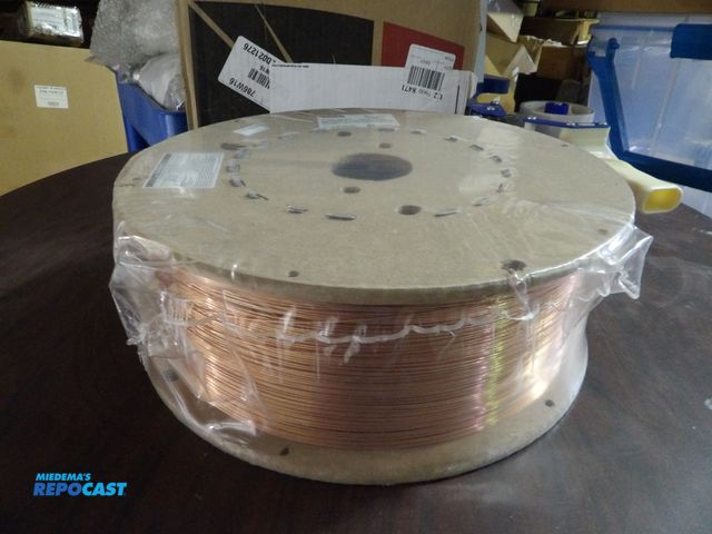 Lot 2-58253 - Lincoln Electric Mig Weeding Wire
Carbon Steel, ER70S-6, 0.0451n, 44lb Fiber Spool, Copper-Coated