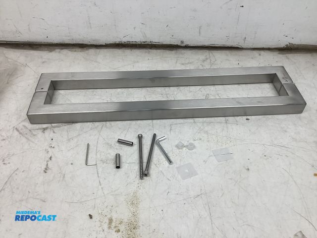 Lot 2-91029 - TOGU TG-R3030 Heavy Duty Commercial Grade 600mm/24 inches Square/Rectangle Shape Solid 1.2mm Thick S...