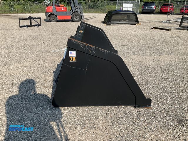 Lot 2-61944 - New Tomahawk 78" Snow/ Mulch Bucket Quick Attach Welded on High Carbon Cutting Edge
