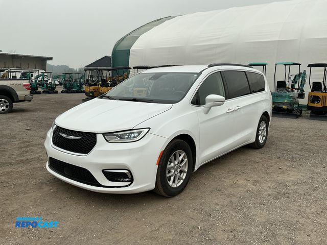 Lot 2-30271 - 2022 Chrysler Pacifica Touring-L Mini Van FWD
