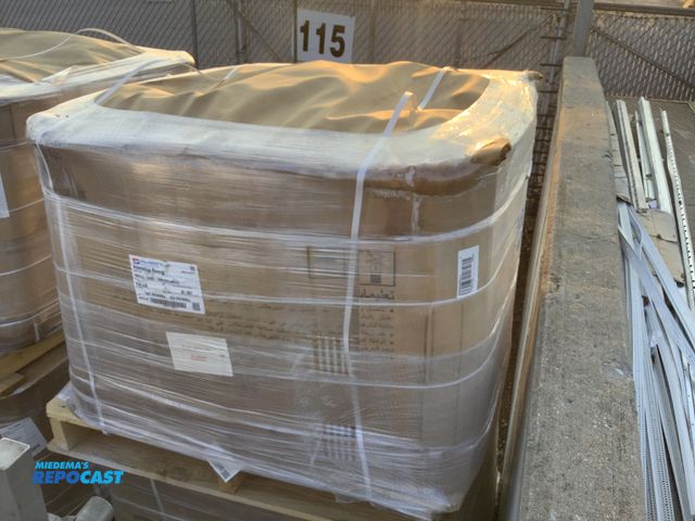 Lot 2-90477 - Marine/boat fiberglass roving E6-CR180 for marine/boat use.