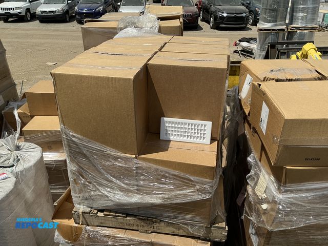 Lot 2-76235 - Skid lot of 7840RELWH white rectangular Air Vents