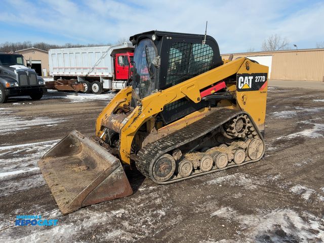 Lot 2-42790 - 2018 Caterpillar 277D Skid Steer