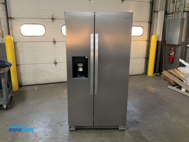 Lot 2-40438 - Scratch & Dent Whirlpool WRS315SDHZ20 Refrigerator/Freezer