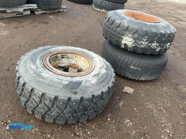 Lot 2-40717 - (3) Recap 49x17 Airplane Tires on 20" Steel Open Center Wheels, 32 ply rating