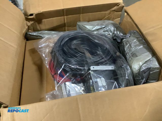 Lot 2-35422 - INTERNATIONAL CE 200/300 BUS AUDIO/ VIDEO CAMCORDER