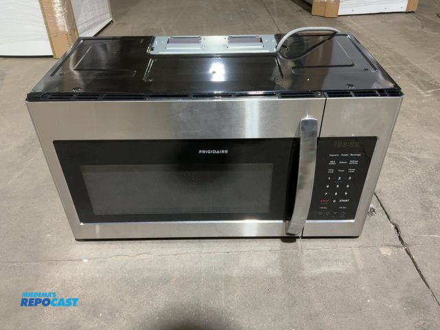 Lot 2-40470 - Scratch & Dent Frigidaire  FMOS1846BSC Microwave Oven