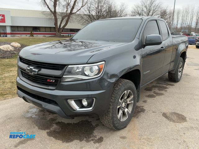 Lot 2-43462 - 2016 Chevrolet Colorado Z71 Short Box Pickup Truck 4x4