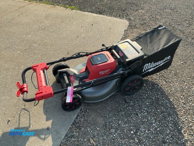 Lot 2-20982 - Milwaukee Fuel 21" Push Mower