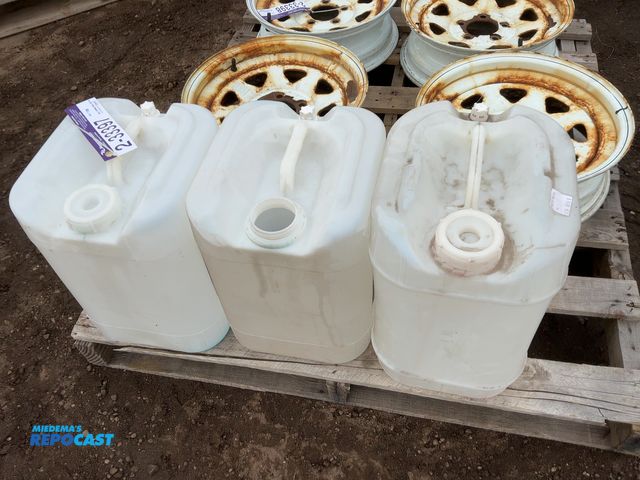 Lot 2-33397 - (3) Used 5 Gallon Containers, one missing screw on cap, held car wash soap originally