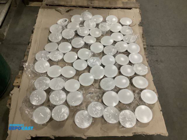 Lot 2-67402 - Skid lot of DLFST6-008 Recessed LED lights