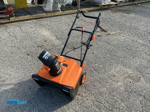 Lot 2-70610 - WEN Snow Blaster 5670 20" Electric Snow Thrower