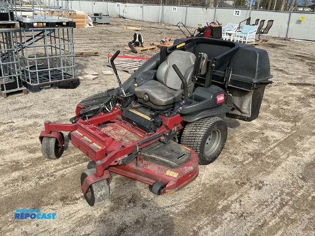 Lot 2-65679 - Toro 74926 Riding Lawn Mower Z Master Professional 6000 Series Riding Mower, with 60in TURBO FORCE S...