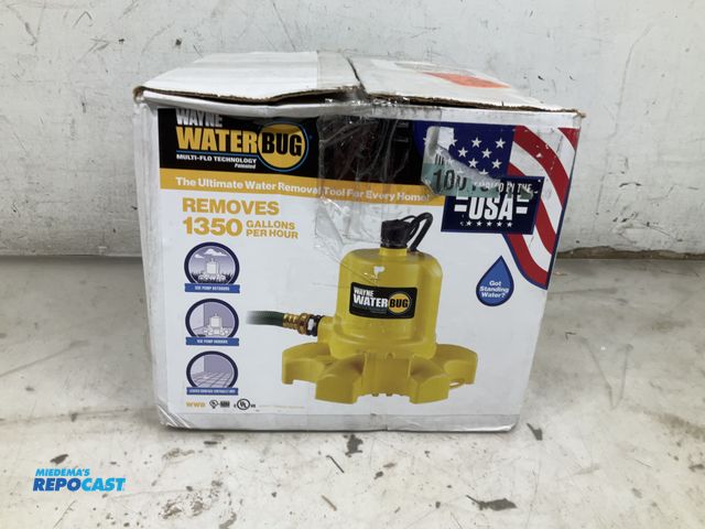 Lot 2-60830 - Wayne Water Bug Water Removal Pump – 1/6 HP – Removes 1350 Gallons Per Hour (tested, powers on)