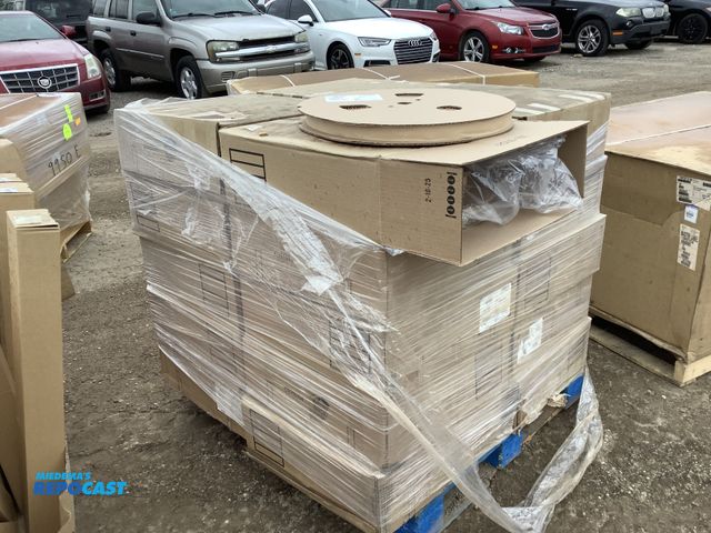 Lot 2-34917 - Skid lot of rolls of Delphi taxi m FAKRA plus sn - 4 per box