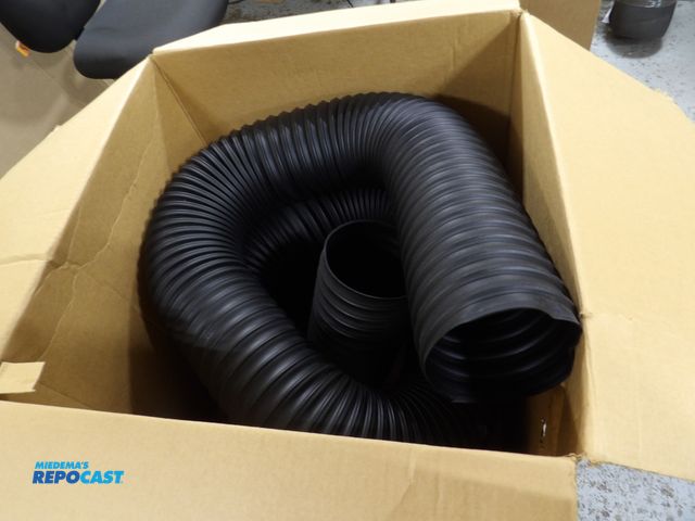 Lot 2-51065 - new hi-tech durvent industrial ducting hose, 25'long 6" hose dia., 18psi, 5.5" bend radius, TPE mate...