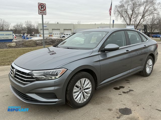 Lot 2-43578 - 2019 Volkswagen Jetta 1.4T SE 8A Sedan FWD