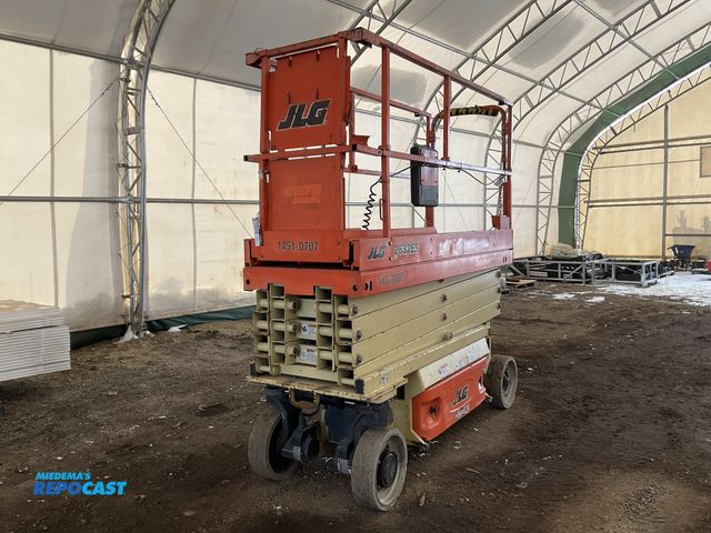 Lot 2-11076 - 2018 JLG 2632ES Scissor Lift